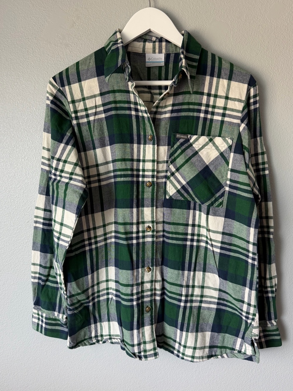 Columbia white green plaid long sleeve button down flannel shirt Women’s sz L